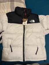 The North Face Nuptse 700