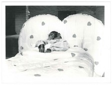 1985 RAI DUE "Il tastomatto" - La scimmia LOLA nel letto a cuore - Foto 24x18