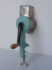 Vecchio Grattugia Grattuggia da Cucina Grattugia Trommelreibe Manovella DDR