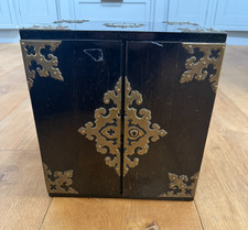 Armadio portagioie vintage