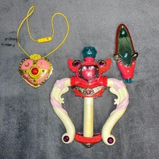 Spilla Sailor Moon Princess Arpa Cuore Luna Vendita all'ingrosso