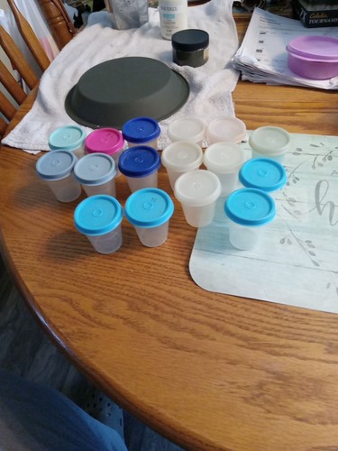 Tupperware mini 2 - 2, oz