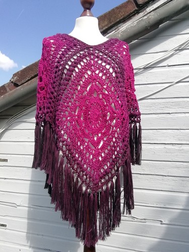 Poncho all uncinetto - *,