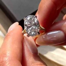 4.25 TCW Oval Cut Moissanite