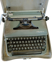 Macchina da scrivere Olympia