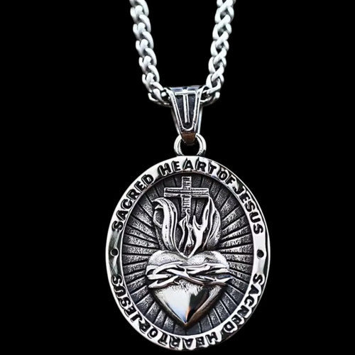 Collana ovale con ciondolo