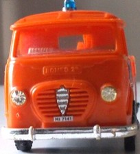 ALFA ROMEO ROMEO 2° CARRO ATTREZZI POLITOYS APS 1/41 PLASTICA  CON BOX