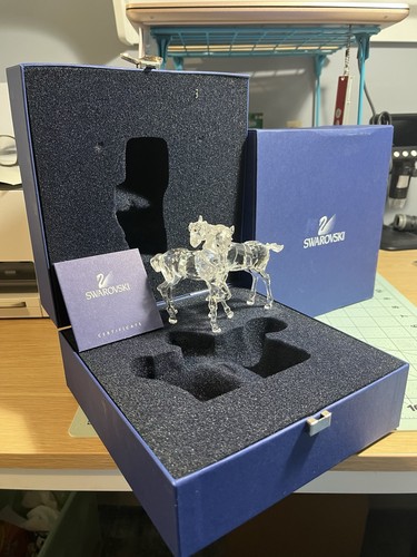 Statuina swarovski crystal - statuina,