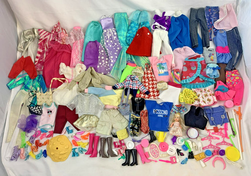 Abbigliamento bambola barbie - abbigliamento,