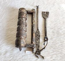 Antico a Mano Unico Forma Doppio Chiave Tricky Puzzle Ferro Lucchetto Old PD293