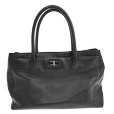 Borsa Chanel nera in pelle di