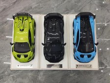 Modellino auto RUNNER 1/18
