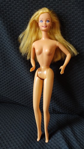 Barbie crystal made taiwan - made, in