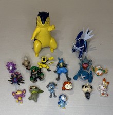 Pokémon lotto di 18 figurine