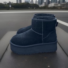 Stivali UGG neri classici mini