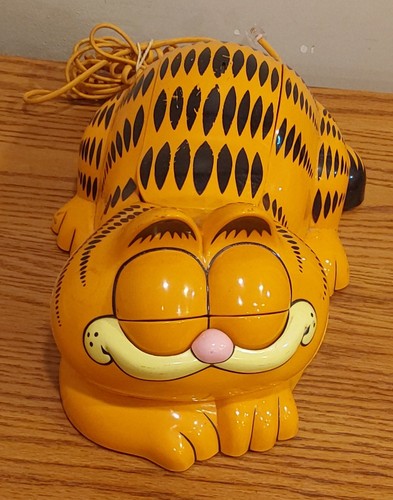Garfield cat shaped corded - shaped,