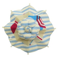 Spilla camelia tessuto blu