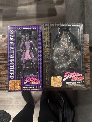 Statua super action kujo - super,