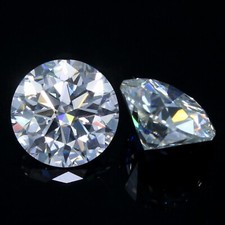 Coppia di diamanti bianchi naturali 0,50 Ct+/- D colore VVS1 taglio brillante...