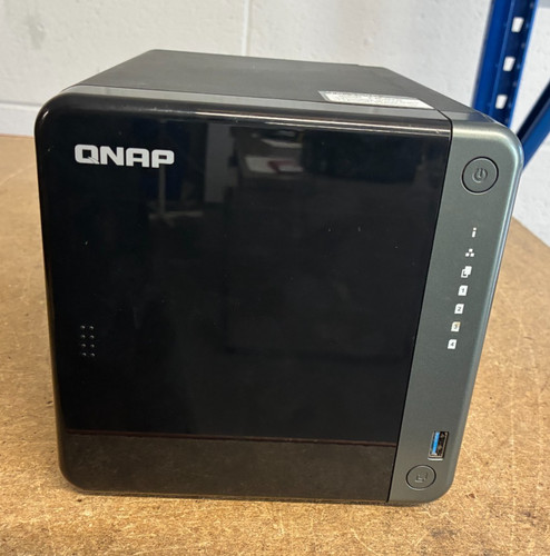 453d x53d qnap - 4, baie