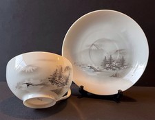 Tazza da caffè e piattino