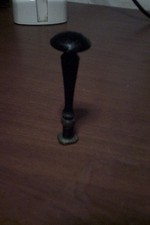 vecchio timbro in legno e metallo  con iniziali h cm 9anni 50/60  leggi....