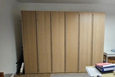  Armadio IKEA a 6 ante