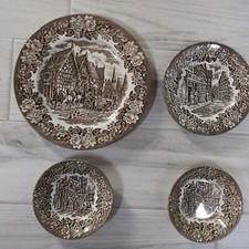 Set di 4 Piatti Decorativi Staffordshire - English Ironstone Tableware Ltd