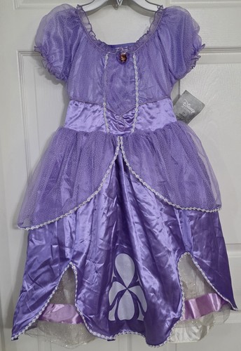 Disney store sofia primo - disney, il