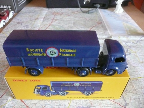 Panhard semi remorque baché - semi,
