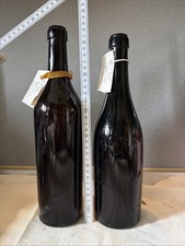 2 Bottiglie Di Vino In Vetro