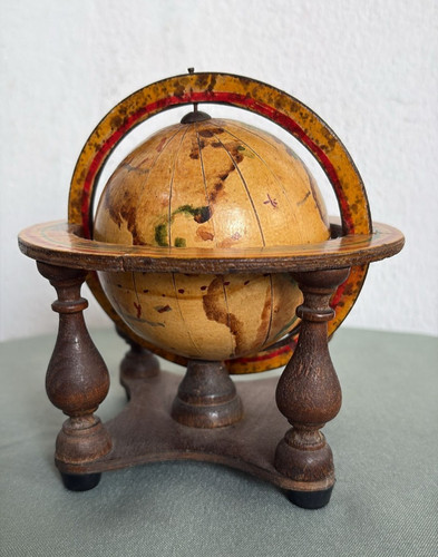 Vecchio mappamondo legno - mappamondo,