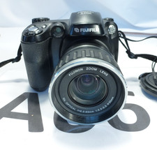 Fuji FinePix S5600 fotocamera