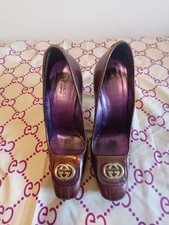 Scarpe eleganti con tacco alto