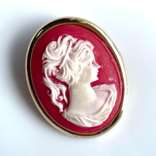 Spilla cammeo rosa vintage