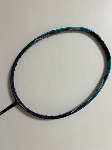 Yonex nanoflare 700 - yonex,