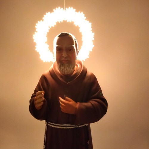 Statua padre pio - padre,