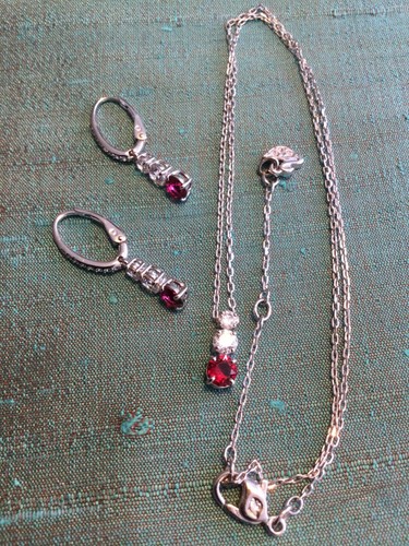 Collana orecchini pendenti - e,