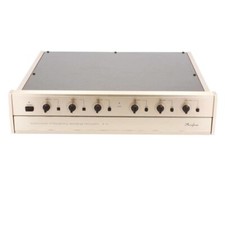 Accuphase F-15 Channel Divider