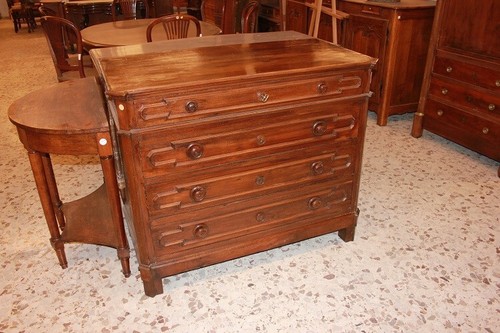Cassettone italiano del 1800