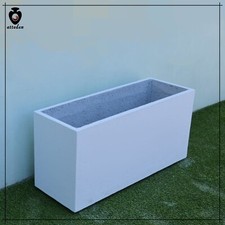 Vaso in cemento bianco