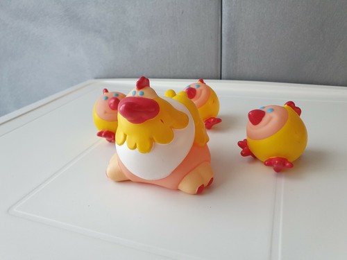 Gallina con pulcini - gallina, action