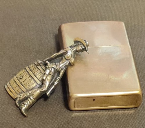 Statua vintage ottone rilievo