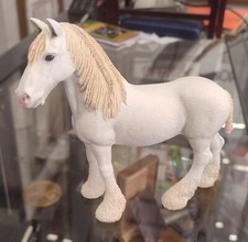 SCHLEICH SHIRE MARE HORSE 13735 2012