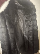 pelliccia nera lapin usata due