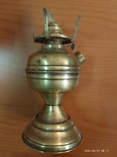 Antico lume petrolio in - lume,