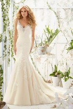 Abito da sposa di design Mori