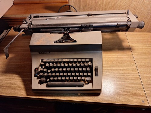 Macchina vintage scrivere - da,