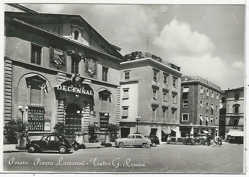 Pesaro piazza - (086),