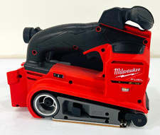 Levigatrice a nastro Milwaukee